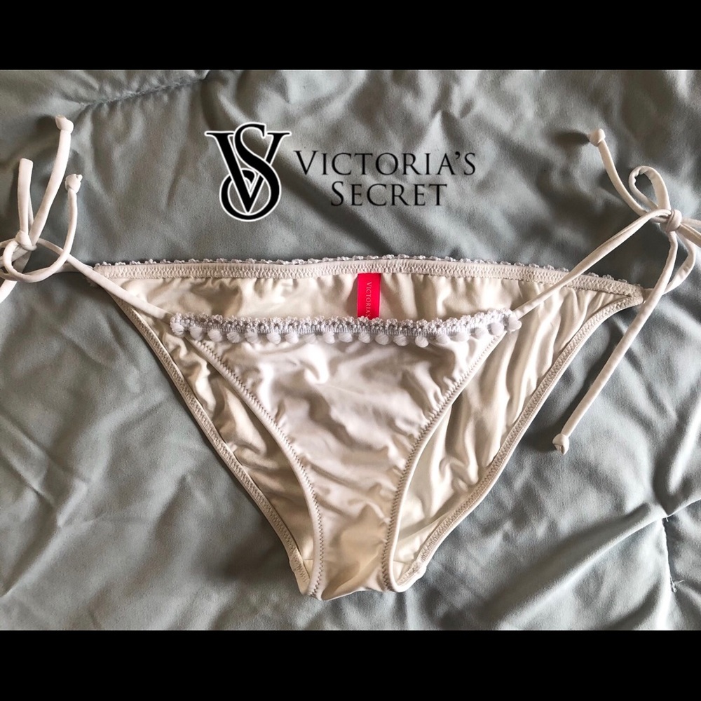 NWOT Victoria’s Secret Side Tie Bikini Bottom